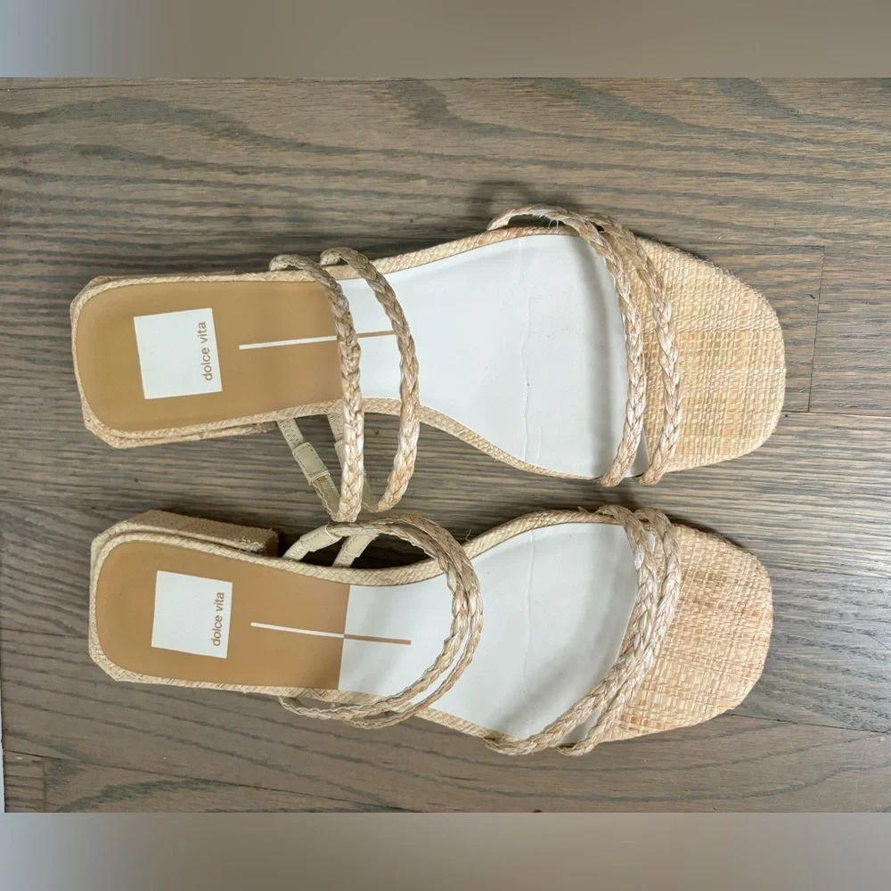 Dolce Vita Beige Tan Haize sandals- size 8.5